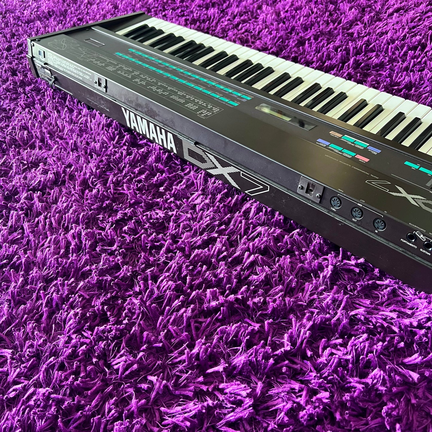 Yamaha DX7 Keyboard Synthesizer (Made in Japan)