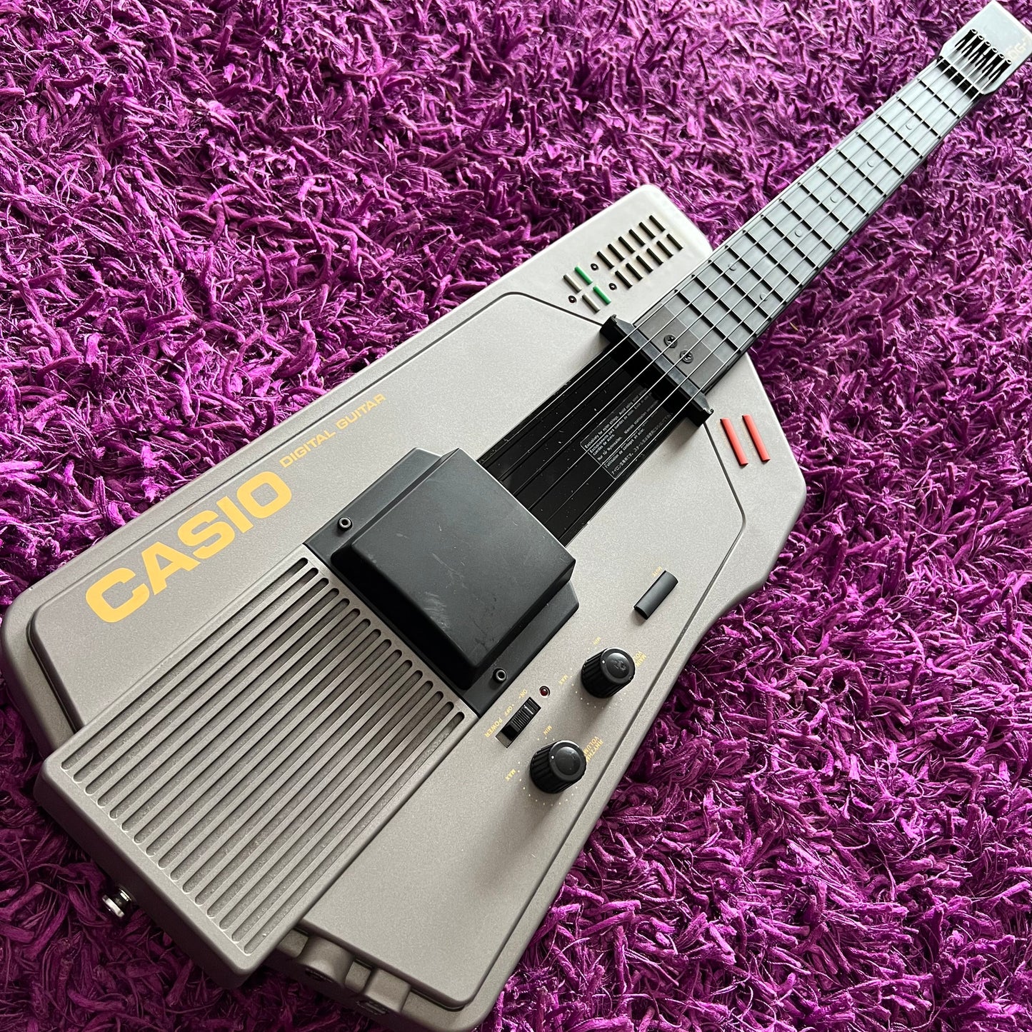 Casio DG-7 Digital Synthesizer Guitar 1980s