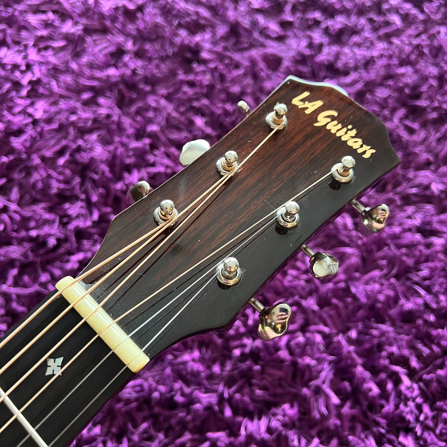 LA Guitars LAD001-CE Acoustic Guitar D-28 Style (w/ SKB Hard Case)