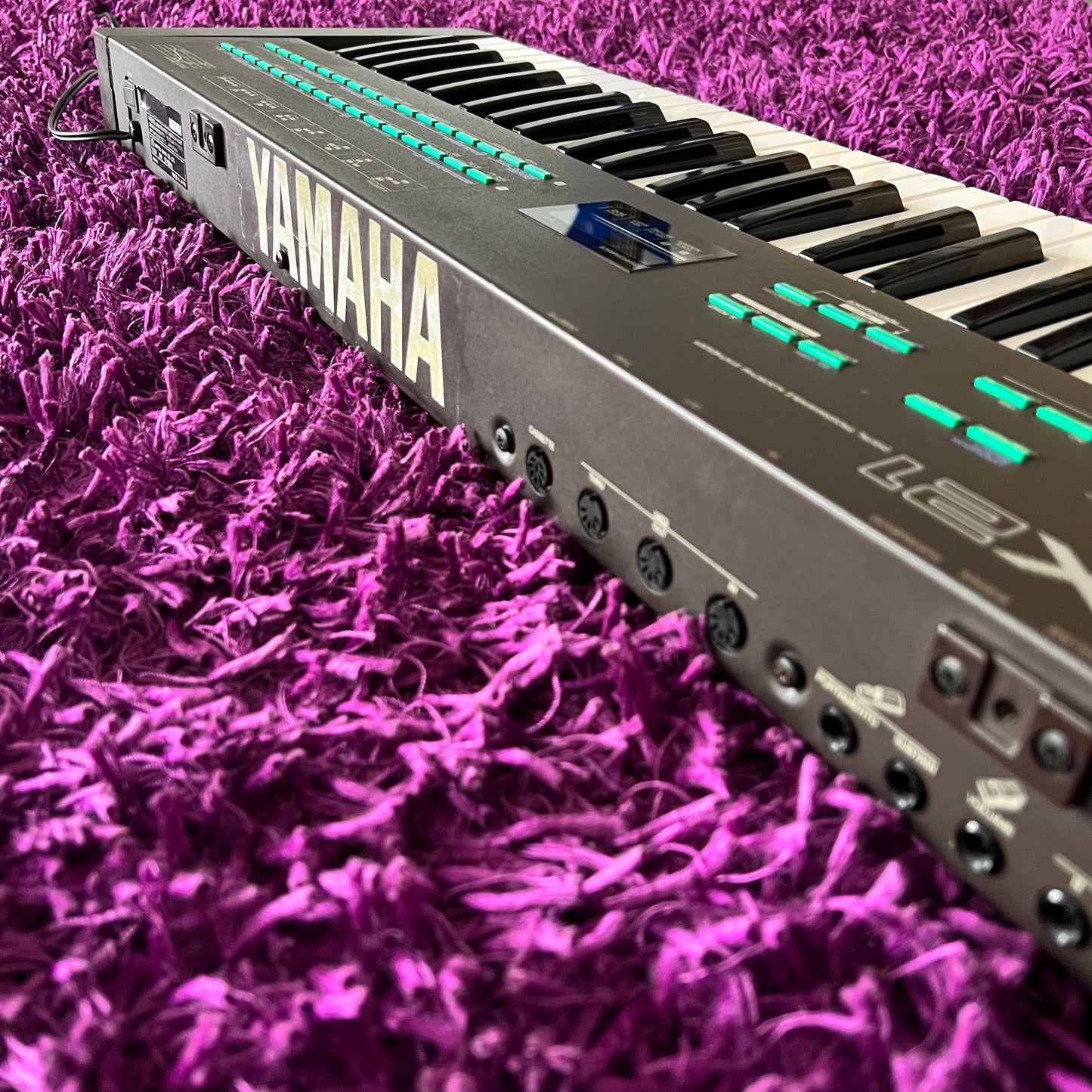 Yamaha DX21 Keyboard Synthesizer (LED Upgrade + Branded Gig Bag) (MIJ)