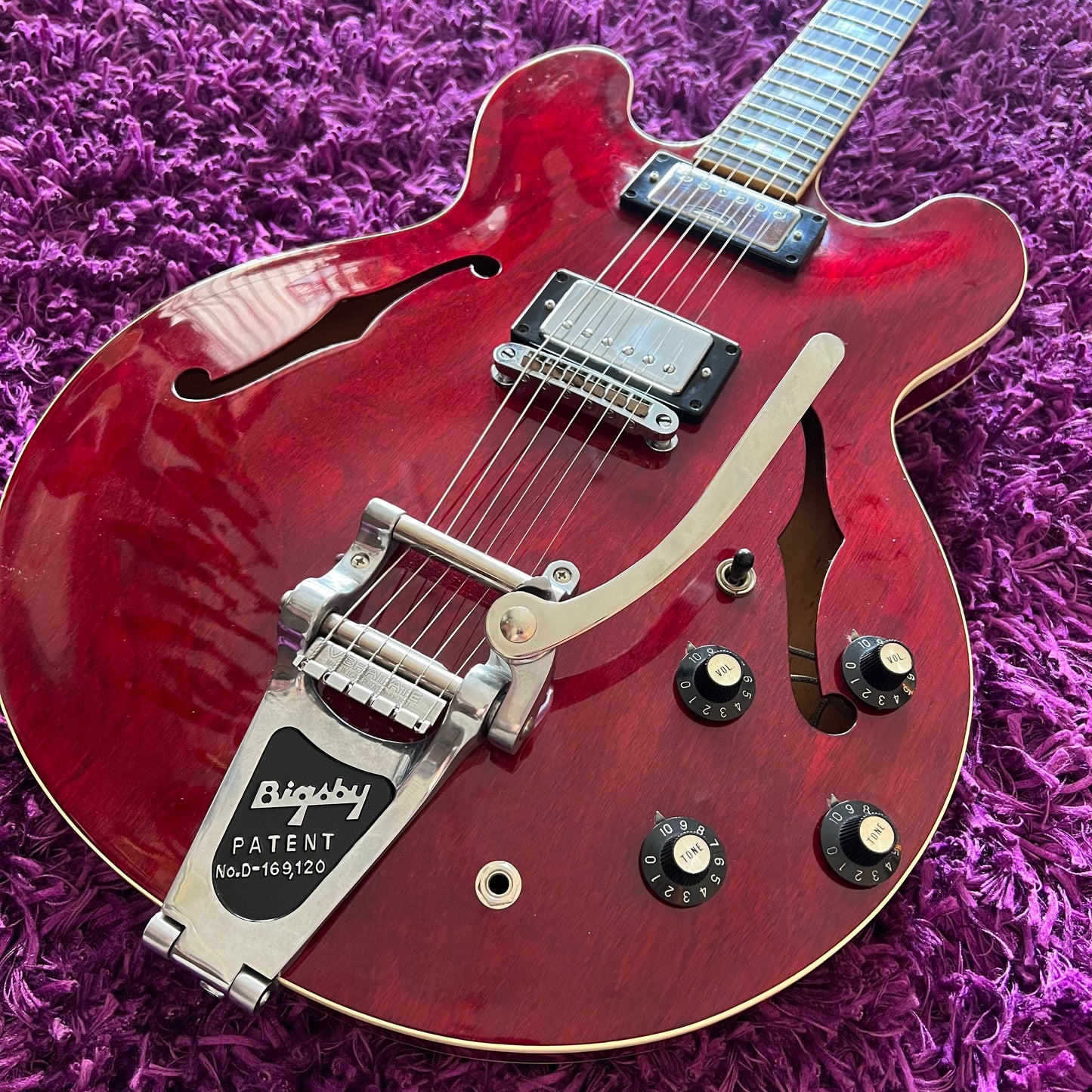 1975 Greco SA-550 Hollow Body (Gibson ES-330) (MIJ) (w/ OHSC)