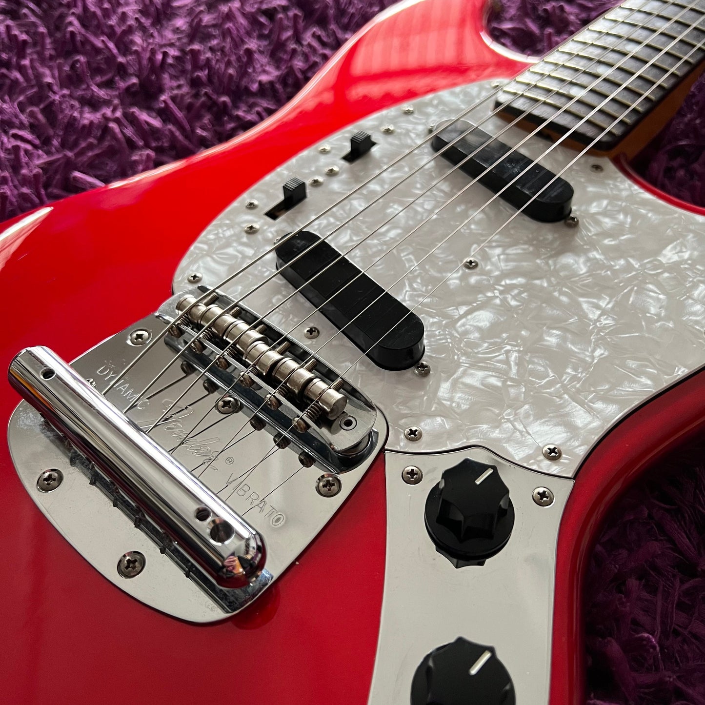 Fender Mustang MG-69 Reissue Matching Headstock (MIJ)