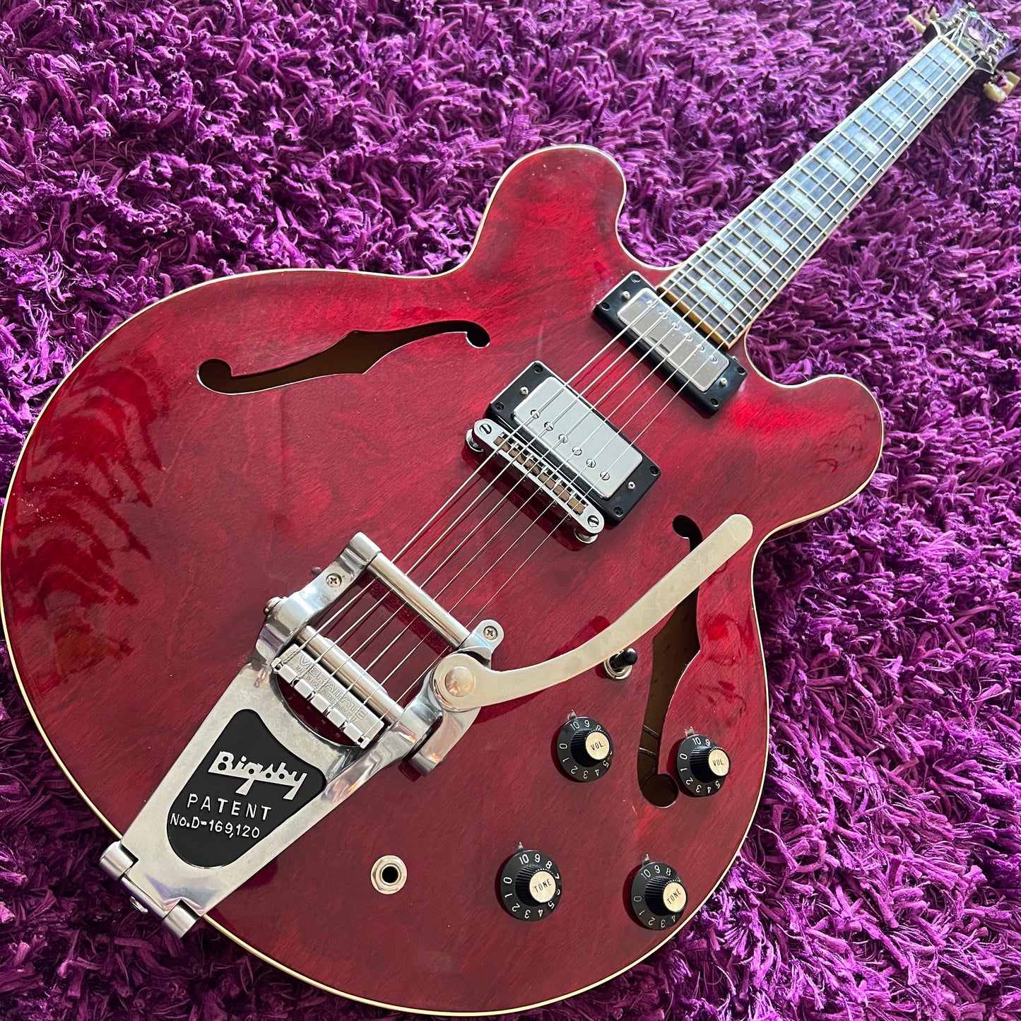 1975 Greco SA-550 Hollow Body (Gibson ES-330) (MIJ) (w/ OHSC)