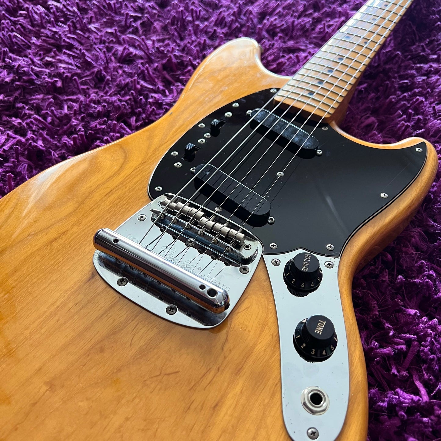 2004 Fender Mustang '77 Reissue Natural (CIJ)