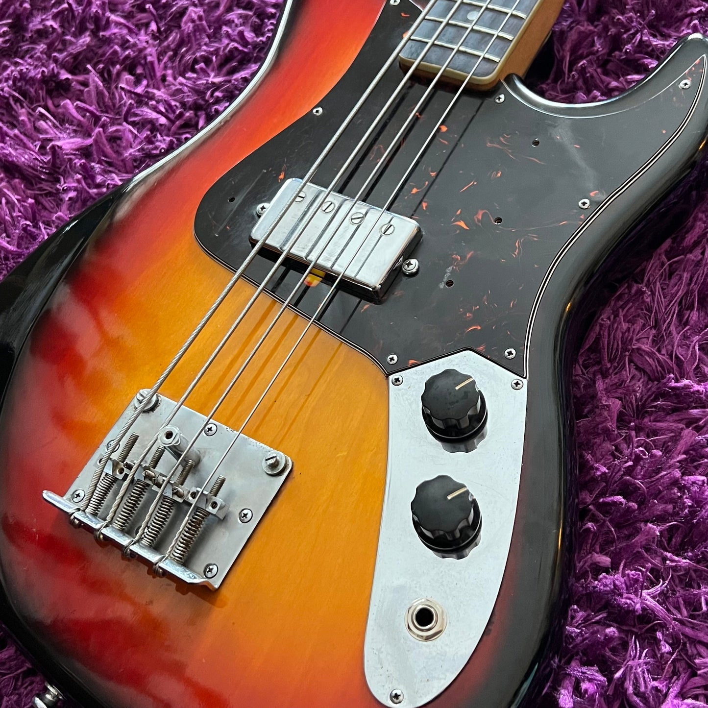 Early 1970s Guyatone EB-25 Offset Bass (30" Short Scale)