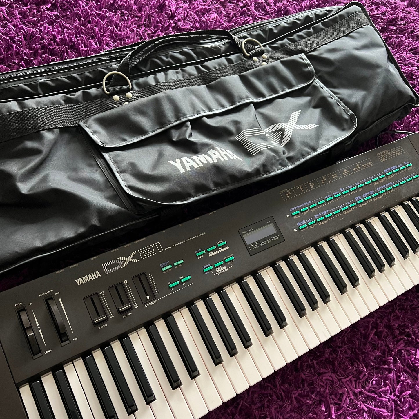 Yamaha DX21 Keyboard Synthesizer (LED Upgrade + Branded Gig Bag) (MIJ)