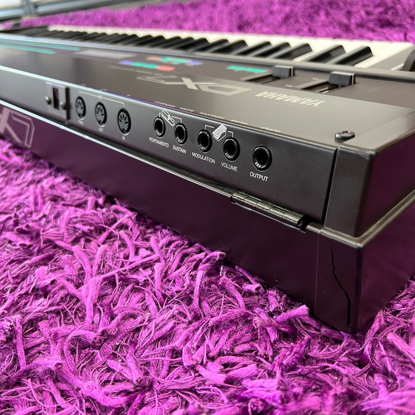 Yamaha DX7 Keyboard Synthesizer (w/ Soft Case) (Made in Japan)