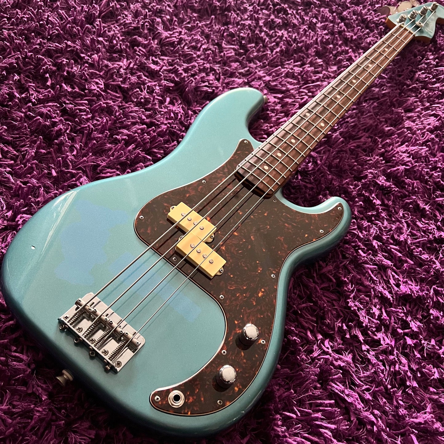 1993-94 Fender PB-62 Precision Bass Lake Placid Blue (Crafted in Japan)