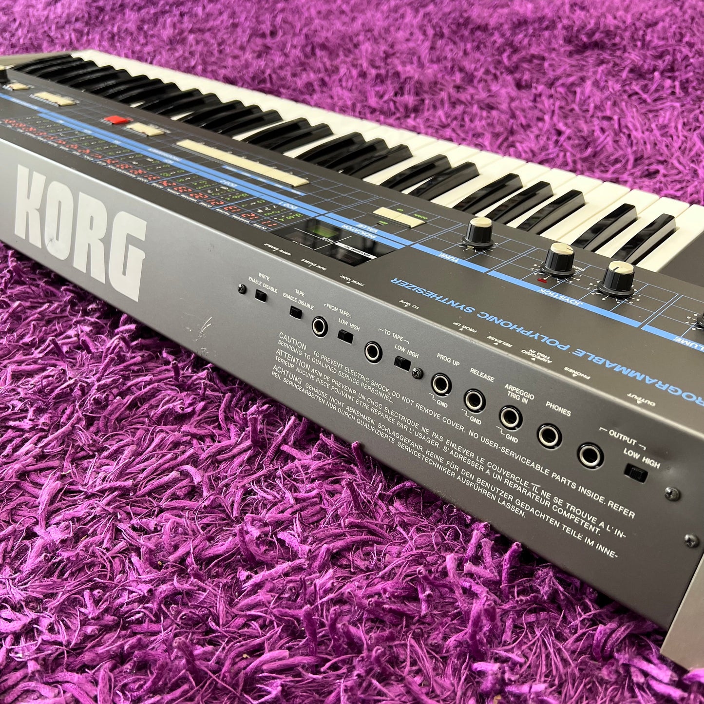 Korg Poly-61 Vintage 80s Analog Synthesizer (w/ OHSC)
