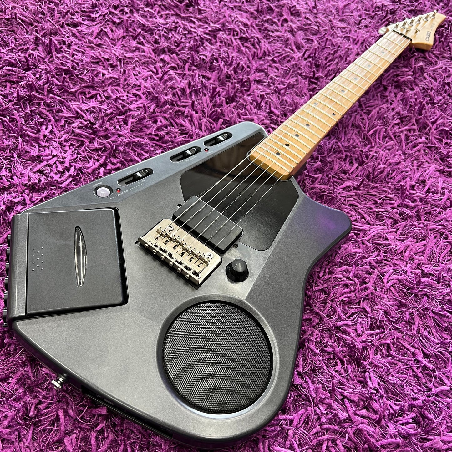 Casio EG-5 Casette Player Electric Guitar w/ Built-In Speaker